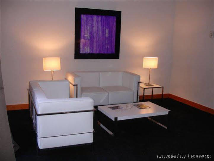 Suite Prado Madrid Eksteriør billede